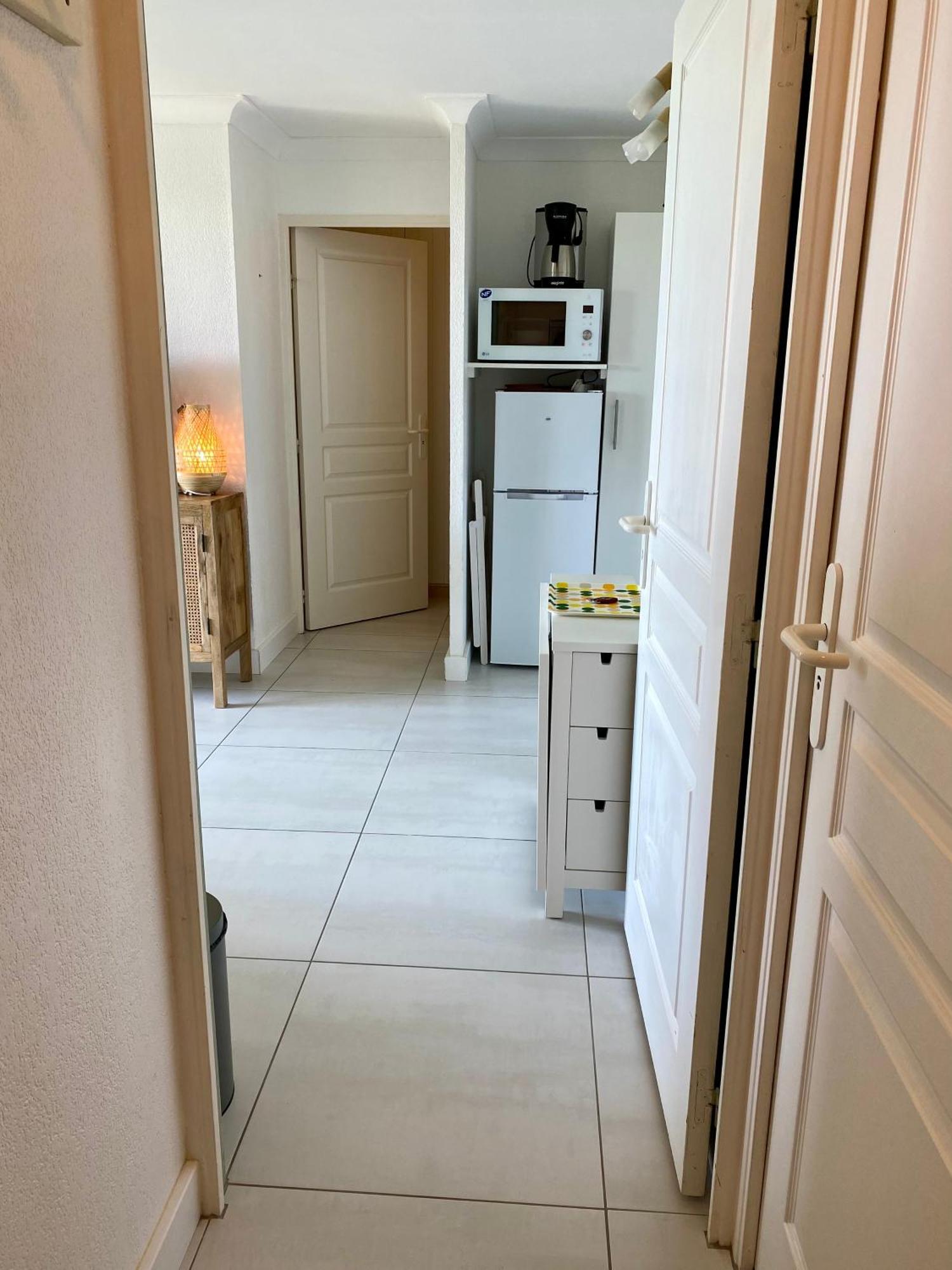 Charmant Appartement En Front De Mer Avec Piscine Лакано Экстерьер фото